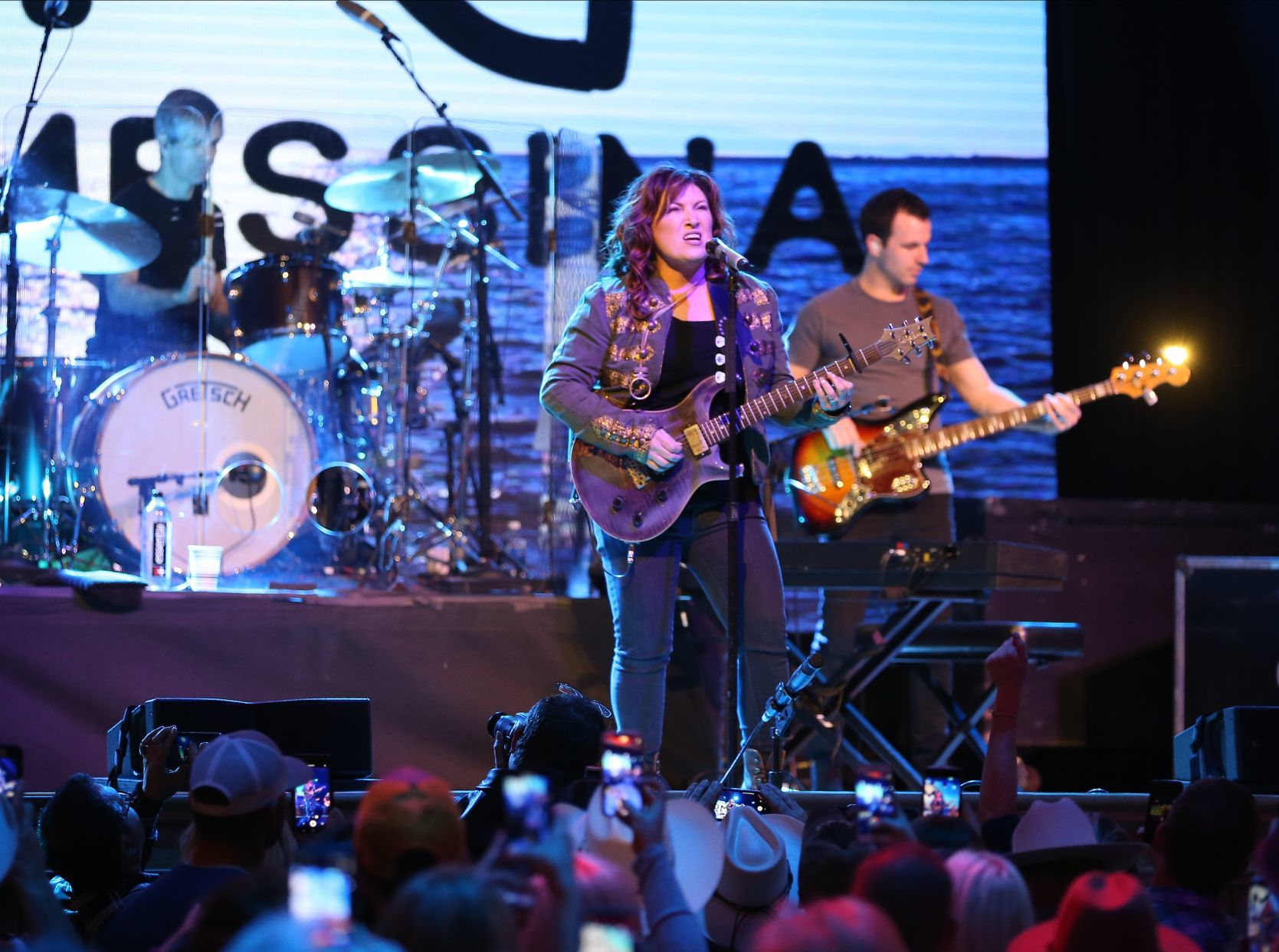 Jo Dee Messina